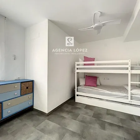 Alo Sea View Apartmán *