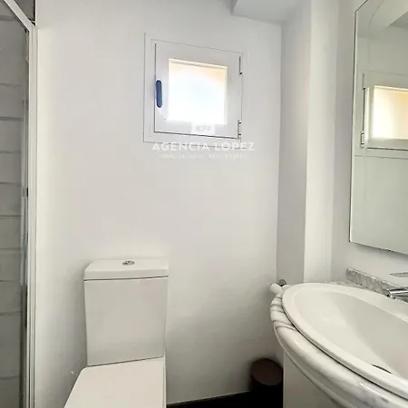 Alo Sea View Apartmán